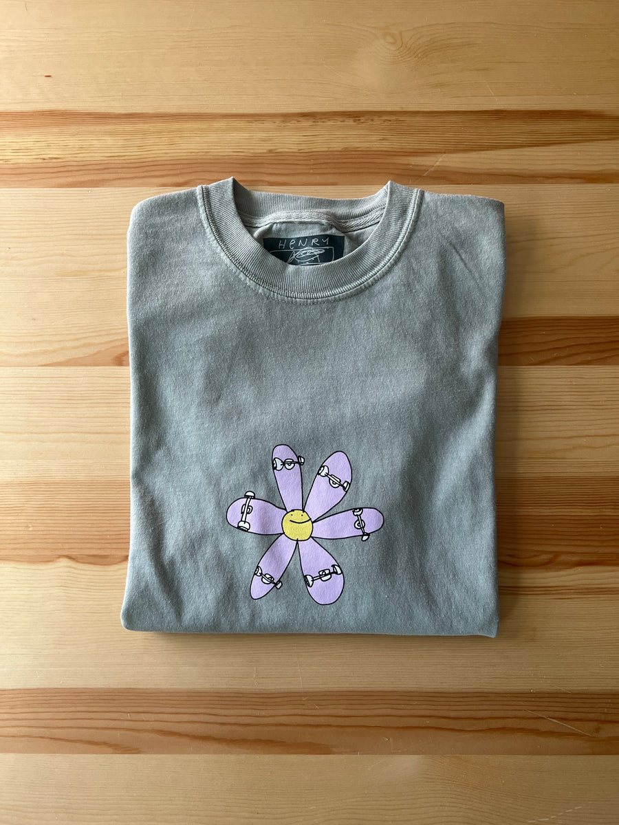 【CPGN STUDIO】Checker Flower Short Sleeve T-Shirt 10237_5445_0x2_a6836946-5348-